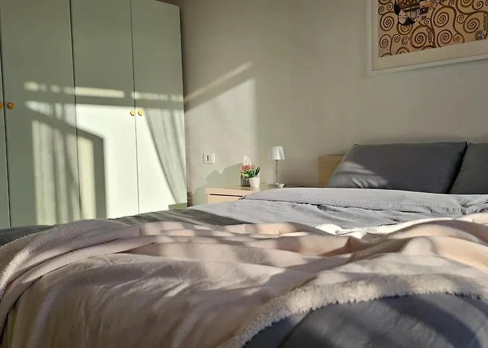 Papu's Home, Center 2br