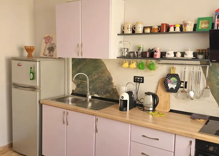 Papu's Home, Center 2br *