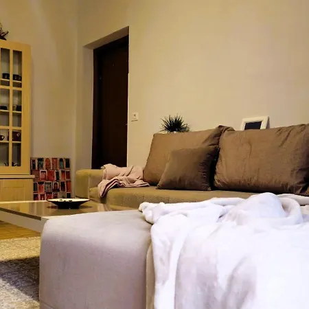 Apartment Papu's Home, Center 2br Tirana
