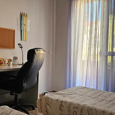 Papu's Home, Center 2br Апартаменты *