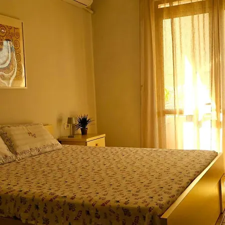 Апартаменты Papu's Home, Center 2br Тирана