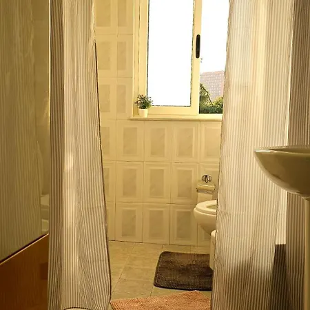 Papu's Home, Center 2br Appartement