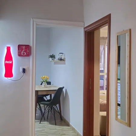 Papu's Home, Center 2br * Tirana