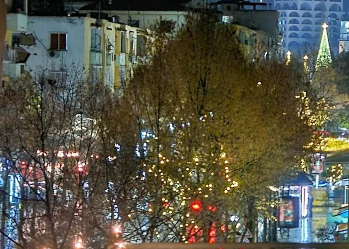 Papu's Home, Center 2br